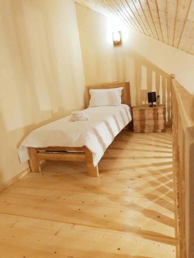 Noy Bed & Breakfast